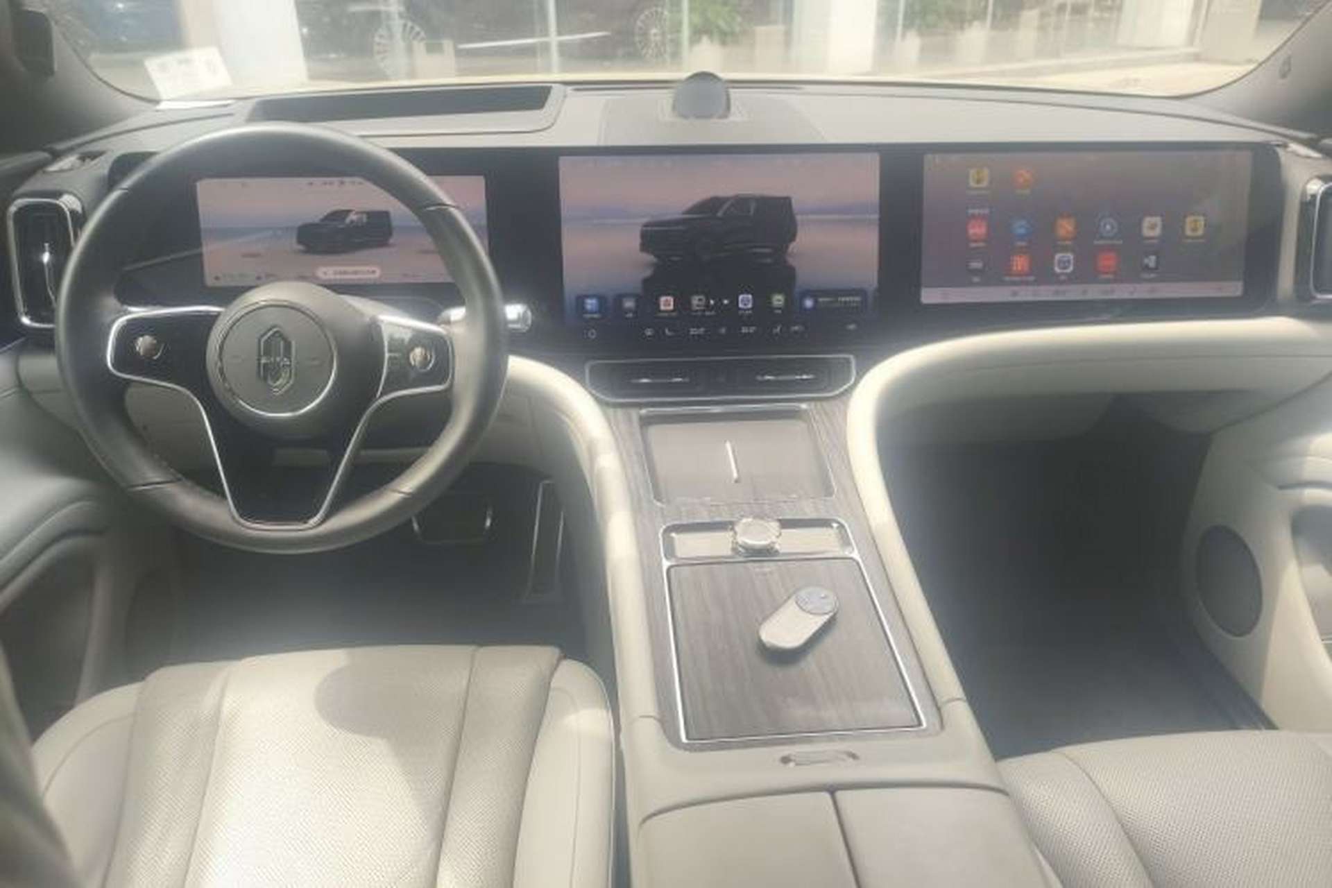 Used Hima AITO M9 2024 Range-Extended Ultra Version 42 kWh 6-Seater Model Interior 2