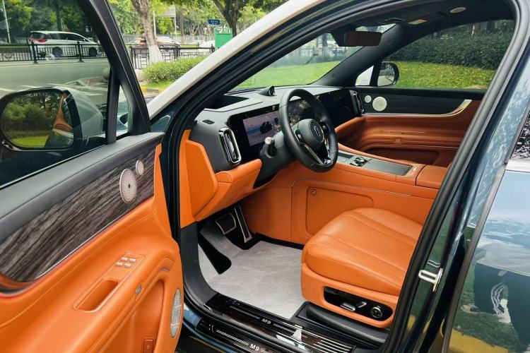Used Hima AITO M9 2024 Range-Extended Ultra Version 42 kWh 6-Seater Model Interior 2
