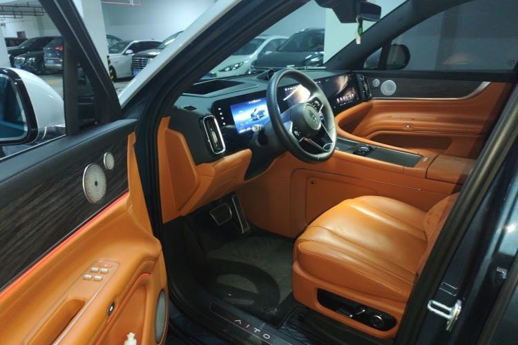 Used Hima AITO M9 2024 Range-Extended Max Edition 42 kWh 6-Seater Version Interior 3