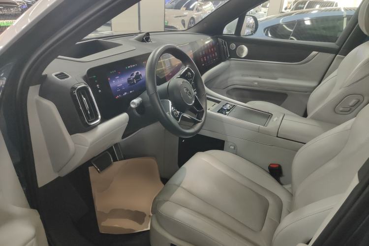 Used Hima AITO M9 2024 Range-Extended Ultra Version 42 kWh 6-Seater Model Interior 3