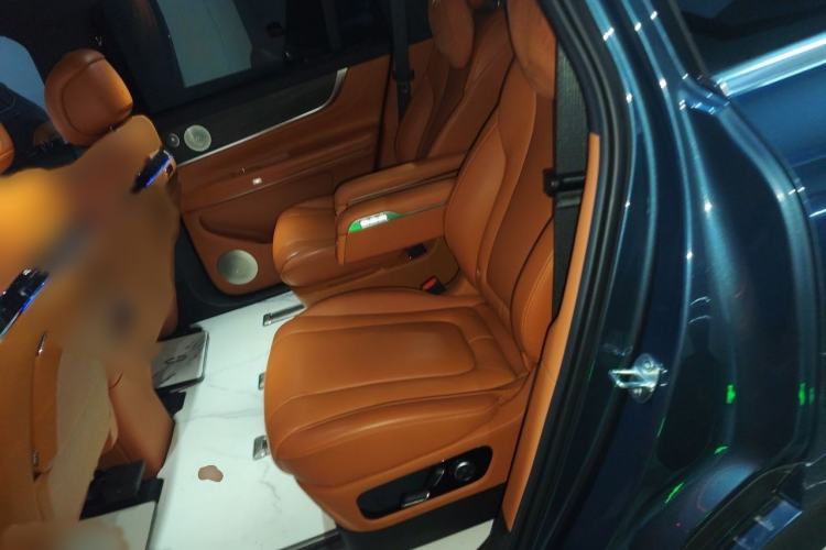 Used Hima AITO M9 2024 Range-Extended Max Edition 42 kWh 6-Seater Version Interior 4