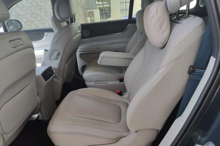 Used Hima AITO M9 2024 All-Electric Max Version 100 kWh 6-Seater Interior 4