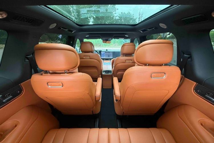 Used Hima AITO M9 2024 Range-Extended Max Edition 42 kWh 6-Seater Version Interior 4