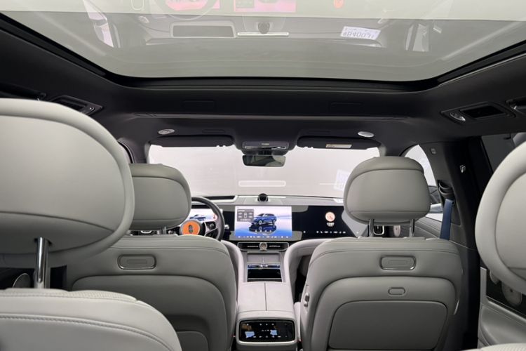Used Hima AITO M9 2024 Range-Extended Ultra Version 52 kWh 6-Seater Model Interior 9