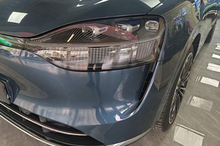 Used Hima AITO M9 2024 Range-Extended Ultra Version 42 kWh 6-Seater Model Left Front Headlight