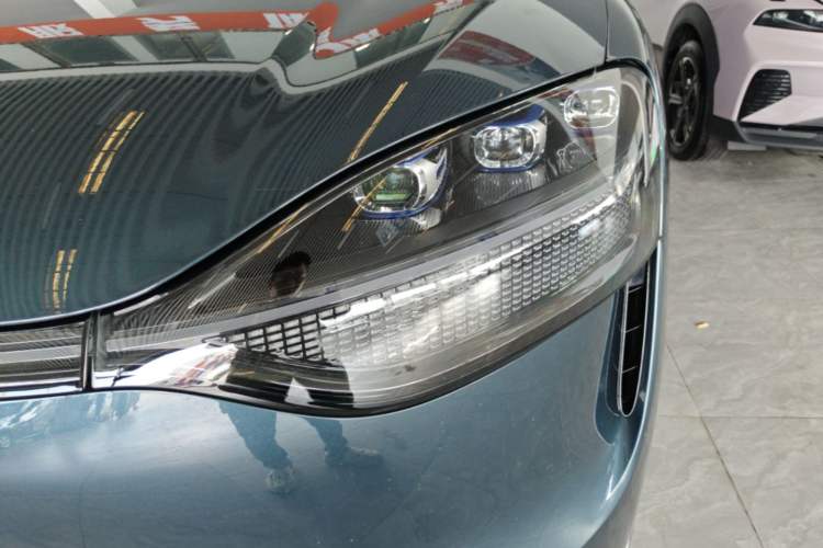 Used Hima AITO M9 2024 Range-Extended Ultra Version 52 kWh 6-Seater Model Left Front Headlight