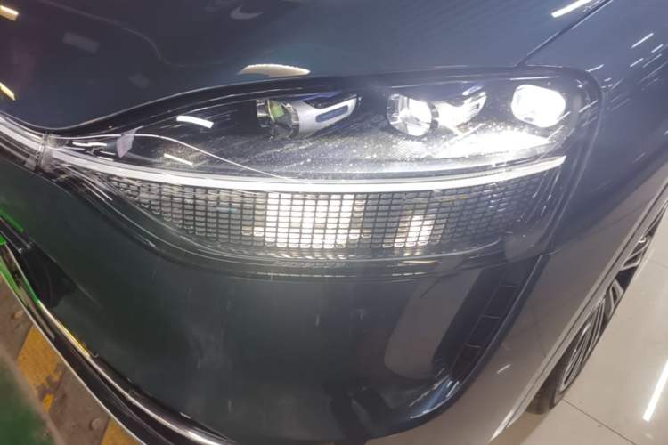 Used Hima AITO M9 2024 Range-Extended Ultra Version 42 kWh 6-Seater Model Left Front Headlight