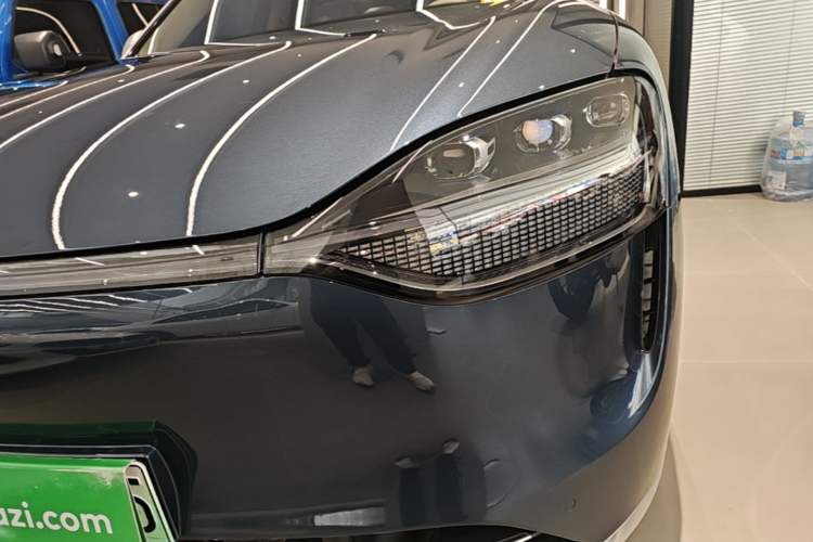 Used Hima AITO M9 2024 Range-Extended Ultra Version 42 kWh 6-Seater Model Left Front Headlight
