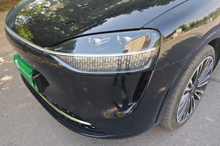 Used Hima AITO M9 2024 Range-Extended Ultra Version 42 kWh 6-Seater Model Left Front Headlight