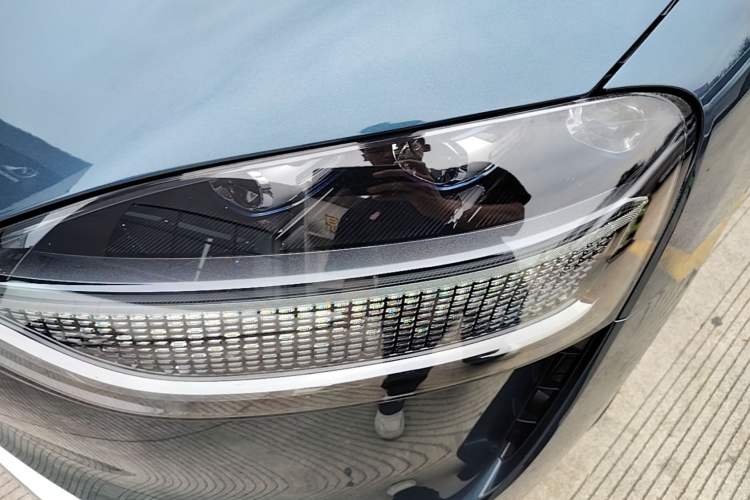 Used Hima AITO M9 2024 Range-Extended Ultra Version 42 kWh 6-Seater Model Left Front Headlight