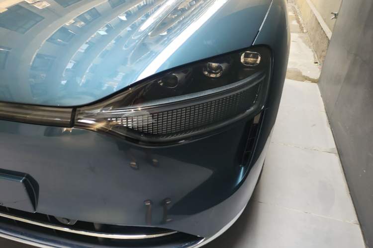 Used Hima AITO M9 2024 Range-Extended Ultra Version 42 kWh 6-Seater Model Left Front Headlight