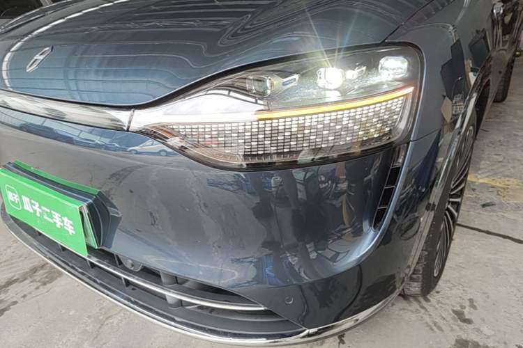 Used Hima AITO M9 2024 Range-Extended Ultra Version 42 kWh 6-Seater Model Left Front Headlight
