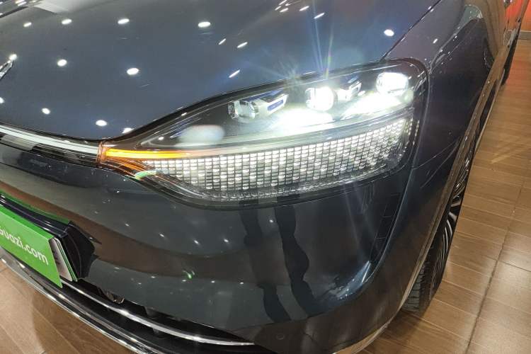 Used Hima AITO M9 2024 Range-Extended Ultra Version 42 kWh 6-Seater Model Left Front Headlight