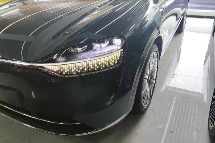 Used Hima AITO M9 2024 Range-Extended Ultra Version 42 kWh 6-Seater Model Left Front Headlight