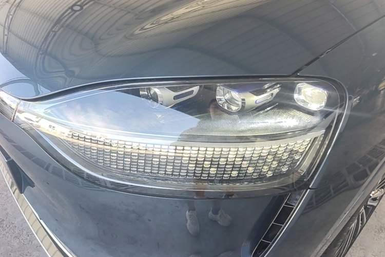 Used Hima AITO M9 2024 Range-Extended Ultra Version 42 kWh 6-Seater Model Left Front Headlight
