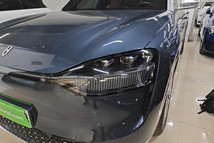 Used Hima AITO M9 2024 Range-Extended Ultra Version 52 kWh 6-Seater Model Left Front Headlight
