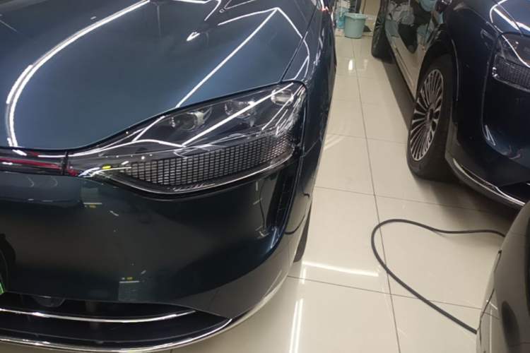 Used Hima AITO M9 2024 Range-Extended Ultra Version 42 kWh 6-Seater Model Left Front Headlight