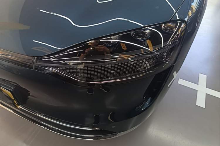 Used Hima AITO M9 2024 Range-Extended Max Edition 42 kWh 6-Seater Version Left Front Headlight