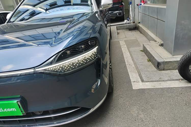 Used Hima AITO M9 2024 Range-Extended Ultra Version 52 kWh 6-Seater Model Left Front Headlight