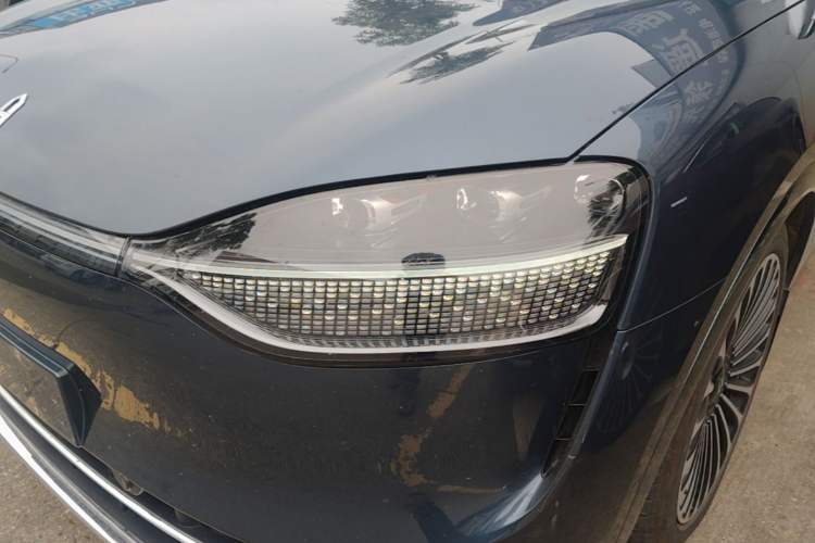 Used Hima AITO M9 2024 Range-Extended Ultra Version 52 kWh 5-Seater Model Left Front Headlight