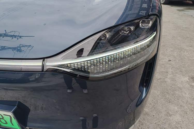 Used Hima AITO M9 2024 Range-Extended Max Edition 42 kWh 6-Seater Version Left Front Headlight