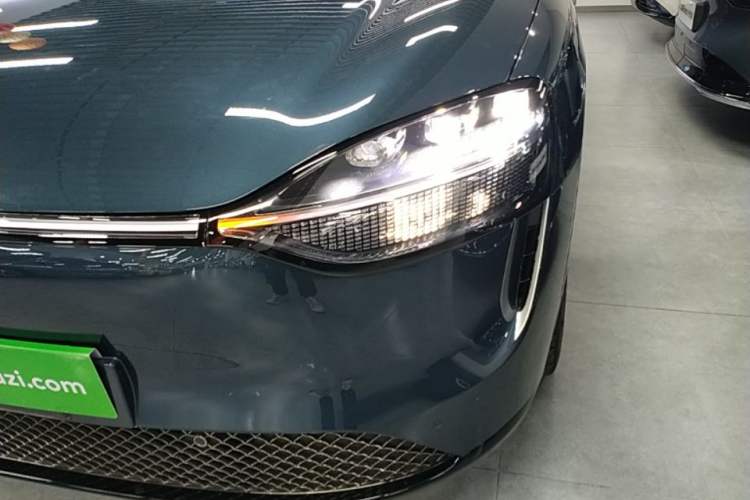 Used Hima AITO M9 2024 All-Electric Ultra Version 100 kWh 6-Seater Model Left Front Headlight