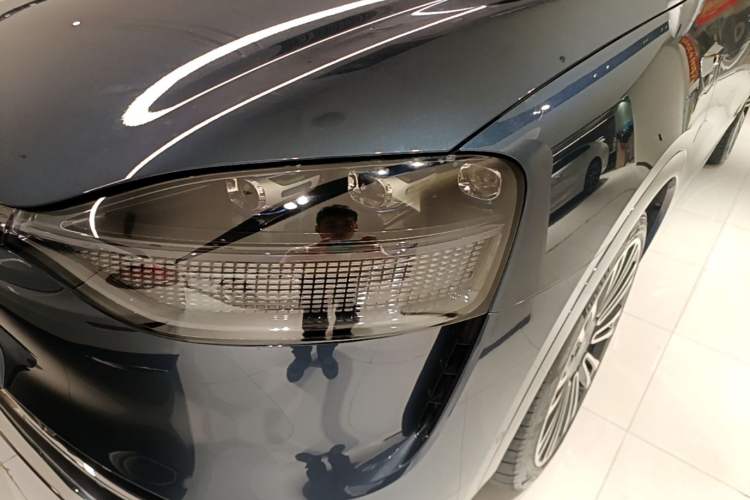Used Hima AITO M9 2024 Range-Extended Ultra Version 42 kWh 6-Seater Model Left Front Headlight