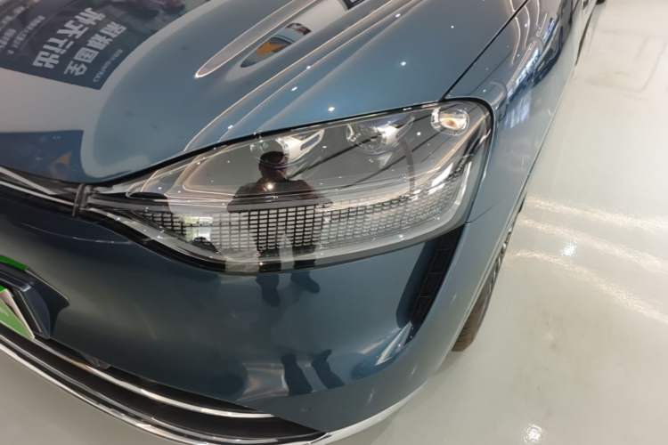 Used Hima AITO M9 2024 Range-Extended Ultra Version 42 kWh 6-Seater Model Left Front Headlight