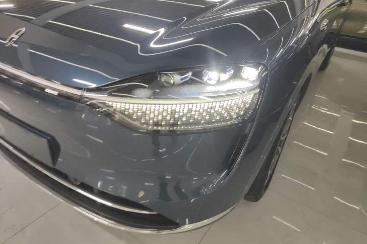 Used Hima AITO M9 2024 Range-Extended Ultra Version 42 kWh 6-Seater Model Left Front Headlight