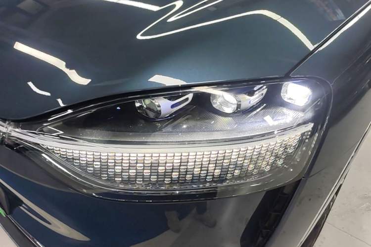 Used Hima AITO M9 2024 Range-Extended Ultra Version 52 kWh 6-Seater Model Left Front Headlight