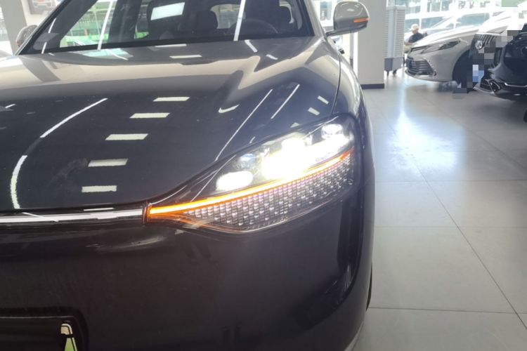 Used Hima AITO M9 2024 Range-Extended Ultra Version 42 kWh 6-Seater Model Left Front Headlight
