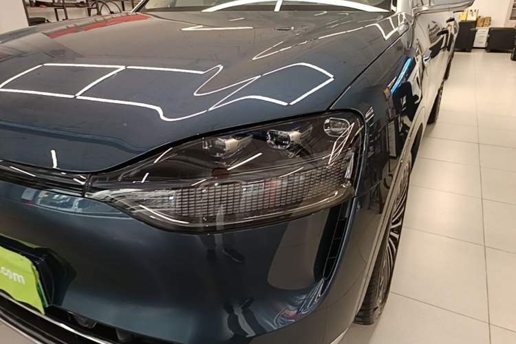 Used Hima AITO M9 2024 Range-Extended Max Edition 42 kWh 6-Seater Version Left Front Headlight