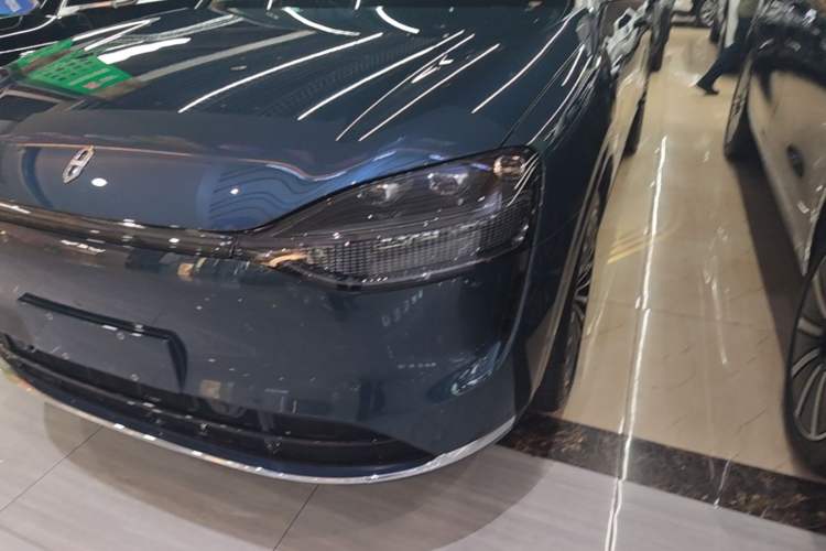 Used Hima AITO M9 2024 Range-Extended Max Edition 52 kWh 6-Seater Version Left Front Headlight