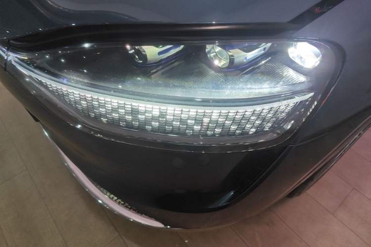 Used Hima AITO M9 2024 All-Electric Ultra Version 100 kWh 6-Seater Model Left Front Headlight