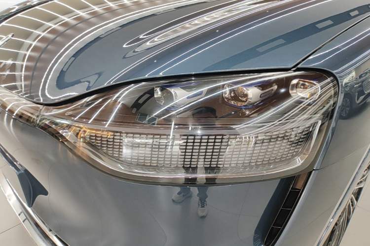 Used Hima AITO M9 2024 Range-Extended Ultra Version 42 kWh 6-Seater Model Left Front Headlight