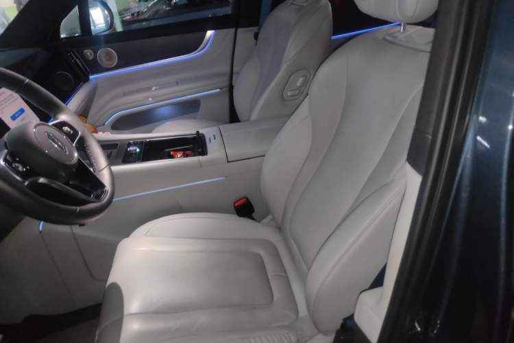 Used Hima AITO M9 2024 Range-Extended Max Edition 42 kWh 6-Seater Version Left Front Seat