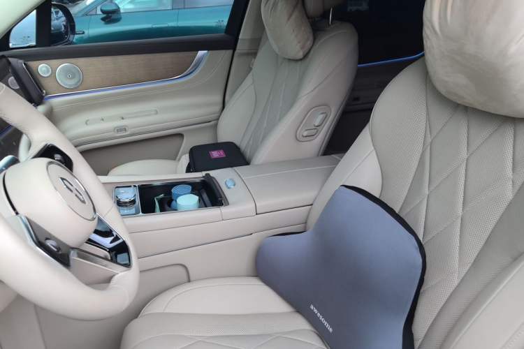 Used Hima AITO M9 2024 Range-Extended Ultra Version 42 kWh 6-Seater Model Left Front Seat
