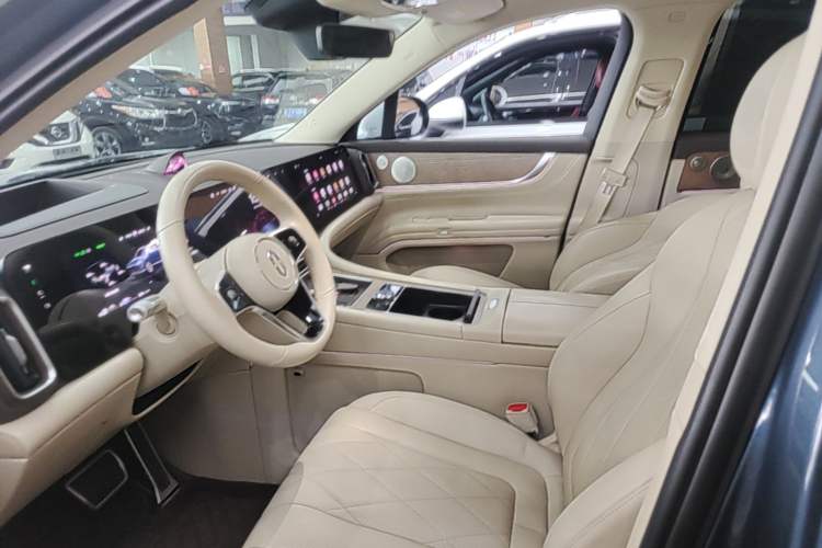Used Hima AITO M9 2024 Range-Extended Ultra Version 42 kWh 6-Seater Model Left Front Seat