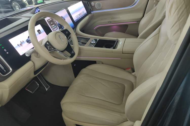 Used Hima AITO M9 2024 Range-Extended Ultra Version 42 kWh 6-Seater Model Left Front Seat