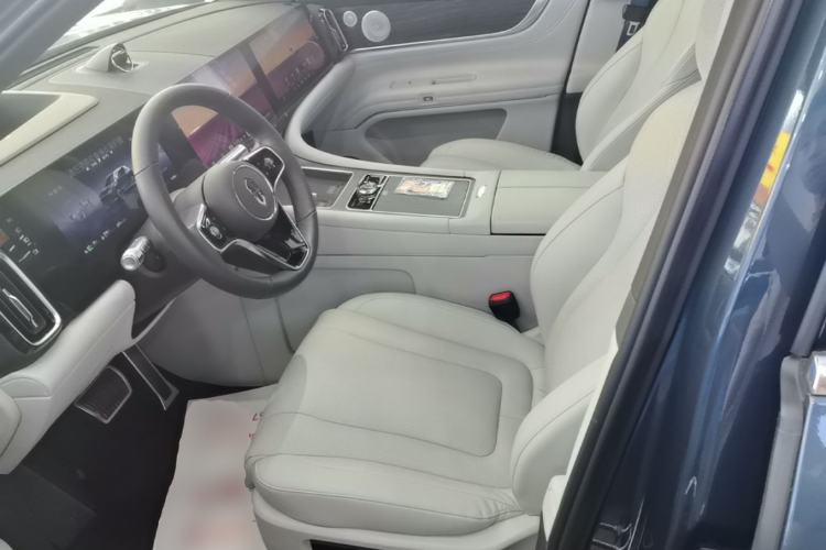 Used Hima AITO M9 2024 Range-Extended Ultra Version 42 kWh 6-Seater Model Left Front Seat