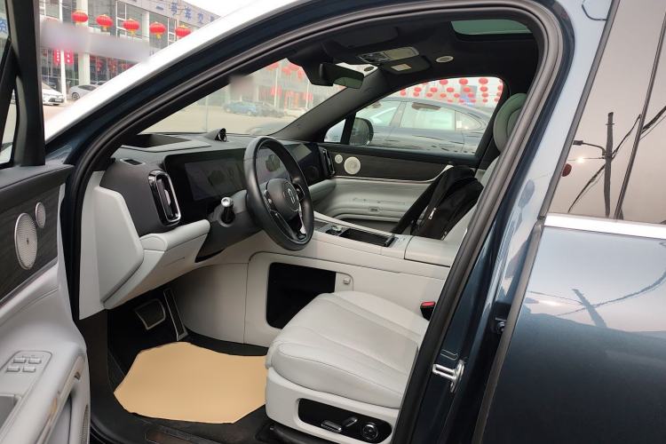 Used Hima AITO M9 2024 Range-Extended Ultra Version 42 kWh 6-Seater Model Left Front Seat