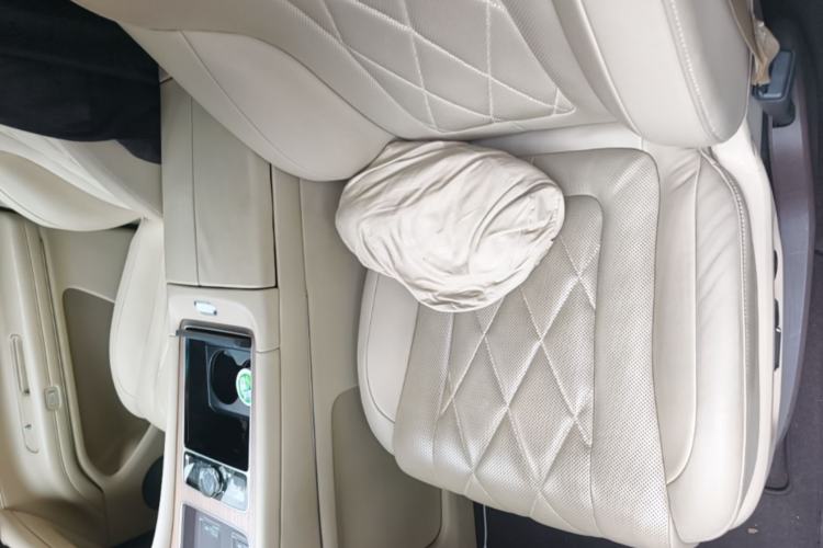Used Hima AITO M9 2024 Range-Extended Max Edition 52 kWh 6-Seater Version Left Front Seat