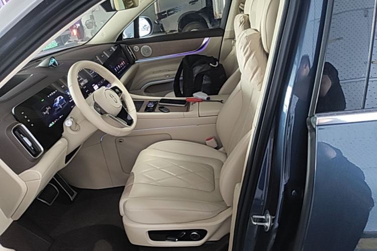 Used Hima AITO M9 2024 Range-Extended Ultra Version 42 kWh 6-Seater Model Left Front Seat