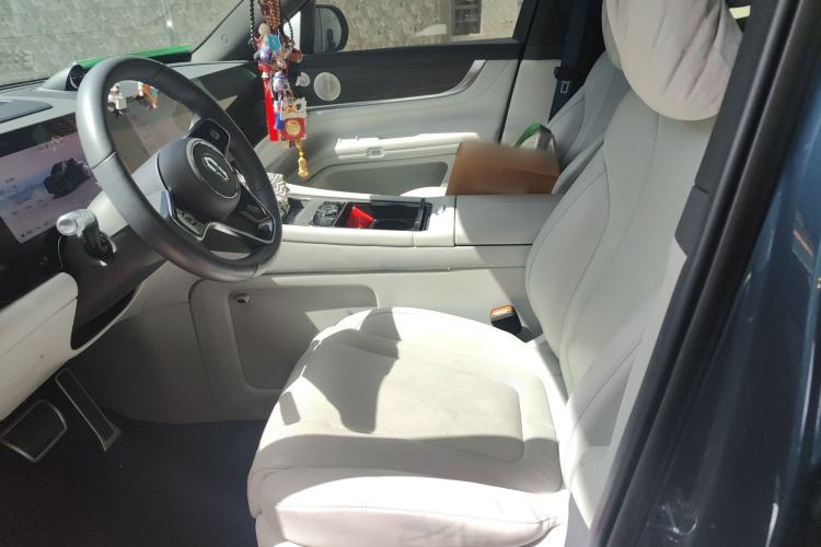 Used Hima AITO M9 2024 All-Electric Max Version 100 kWh 6-Seater Left Front Seat