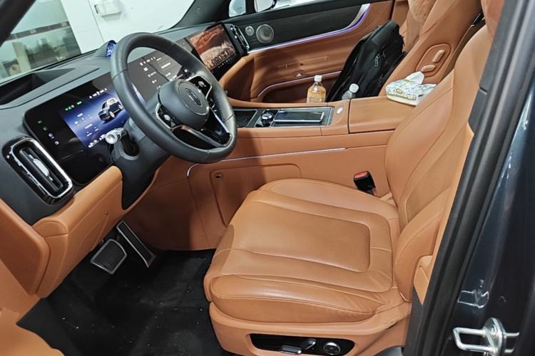 Used Hima AITO M9 2024 Range-Extended Ultra Version 52 kWh 6-Seater Model Left Front Seat