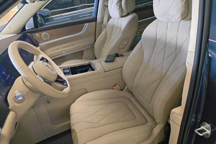 Used Hima AITO M9 2024 Range-Extended Ultra Version 42 kWh 6-Seater Model Left Front Seat