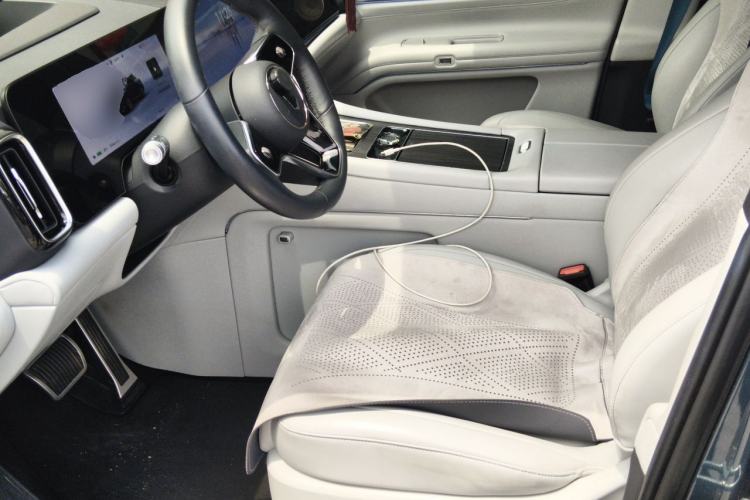 Used Hima AITO M9 2024 All-Electric Max Version 100 kWh 6-Seater Left Front Seat