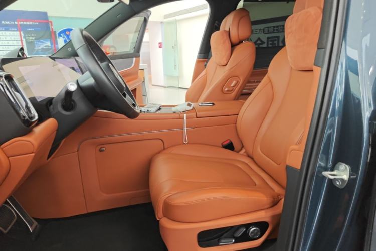 Used Hima AITO M9 2024 Range-Extended Ultra Version 42 kWh 6-Seater Model Left Front Seat