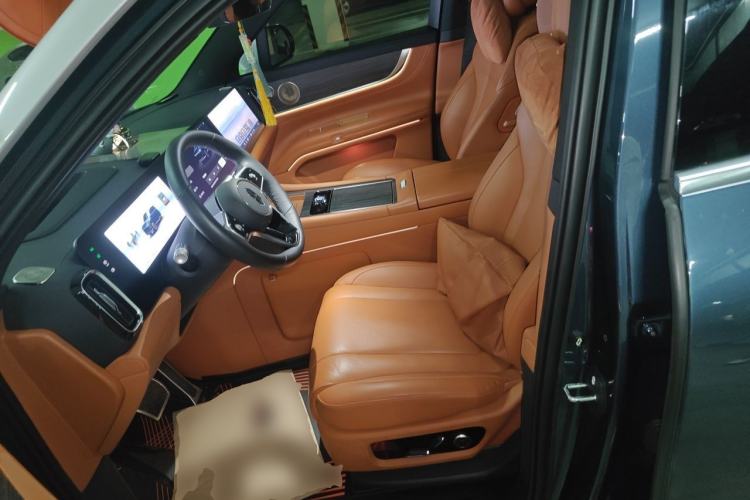 Used Hima AITO M9 2024 Range-Extended Ultra Version 42 kWh 6-Seater Model Left Front Seat