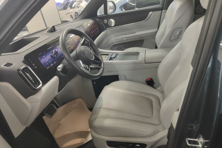 Used Hima AITO M9 2024 Range-Extended Ultra Version 42 kWh 6-Seater Model Left Front Seat